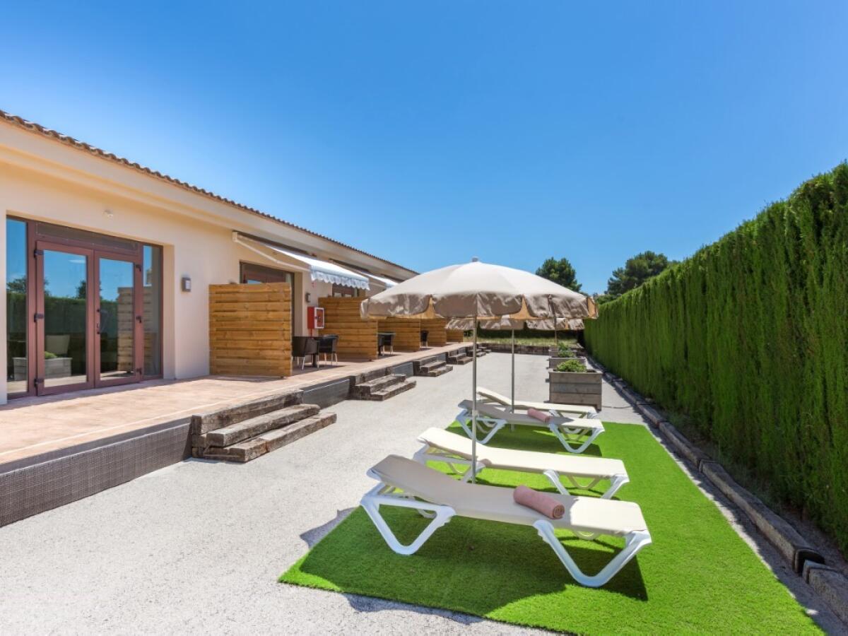 Commercial 16 Bedrooms for sale in Javea