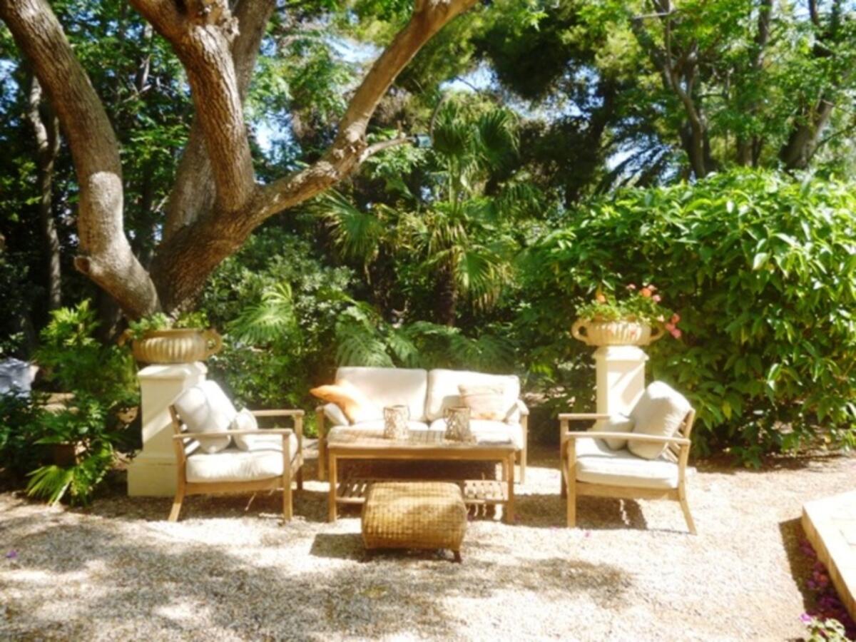 Villa 8 Bedrooms for sale in Denia