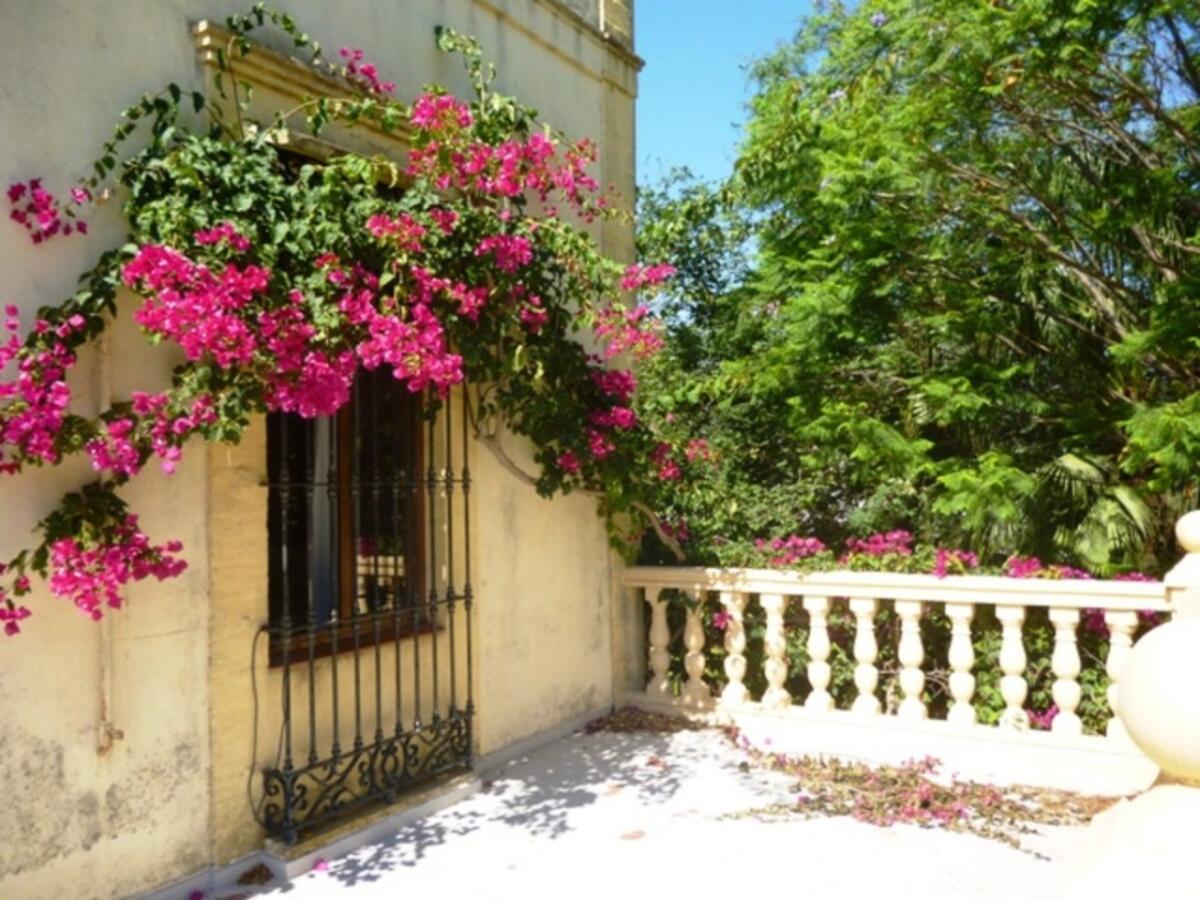 Villa 8 Bedrooms for sale in Denia