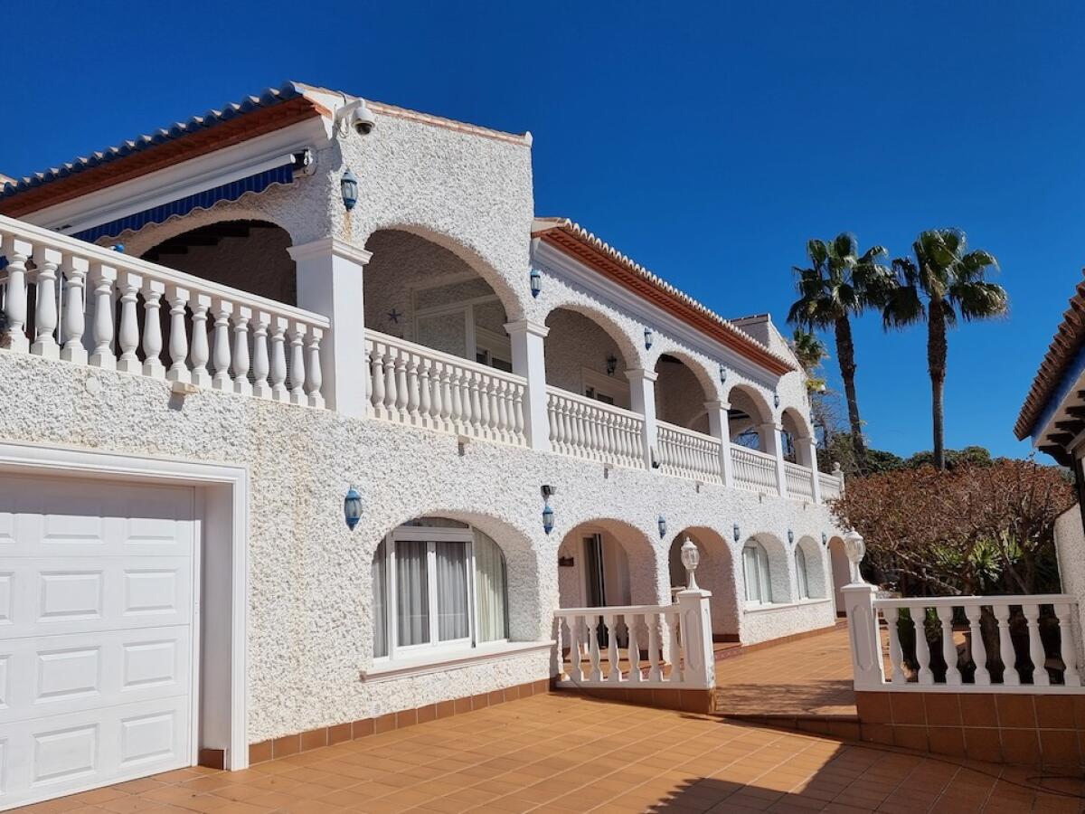 Villa 5 Bedrooms for sale in Moraira Moravit