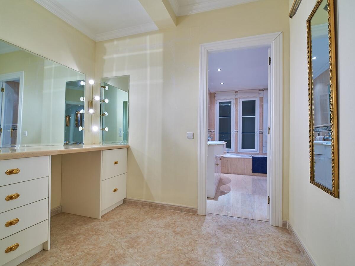 Villa 7 Bedrooms for sale in Javea