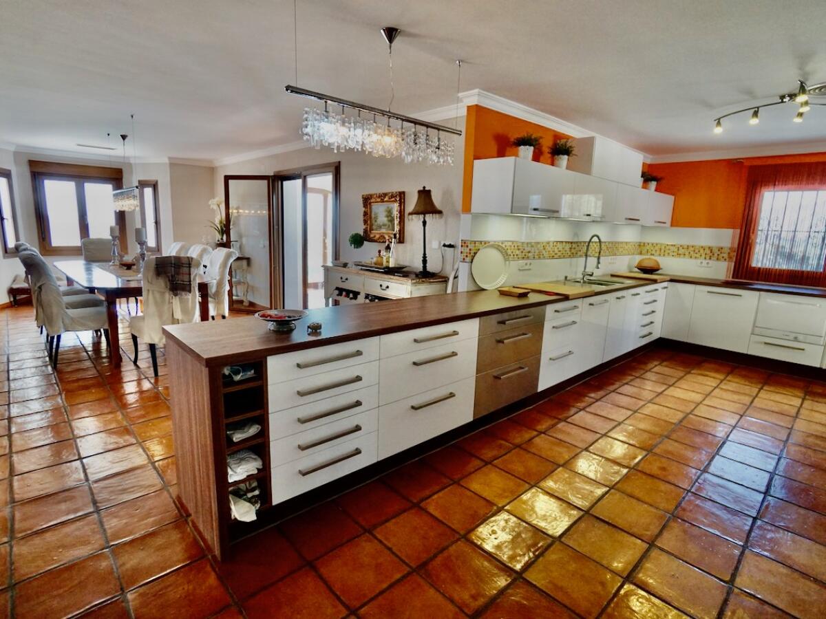 Finca 5 Bedrooms for sale in Benissa