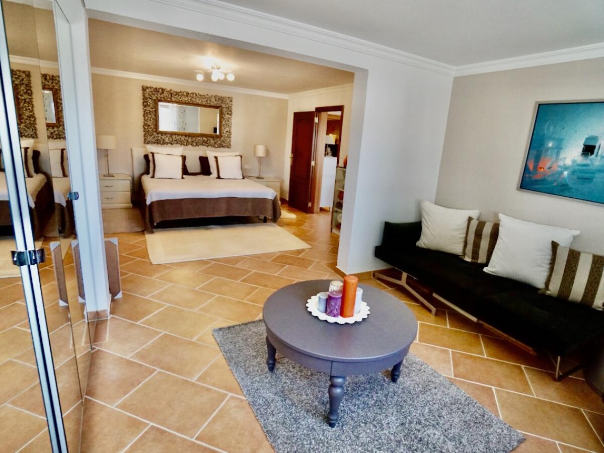 Finca 5 Bedrooms for sale in Benissa