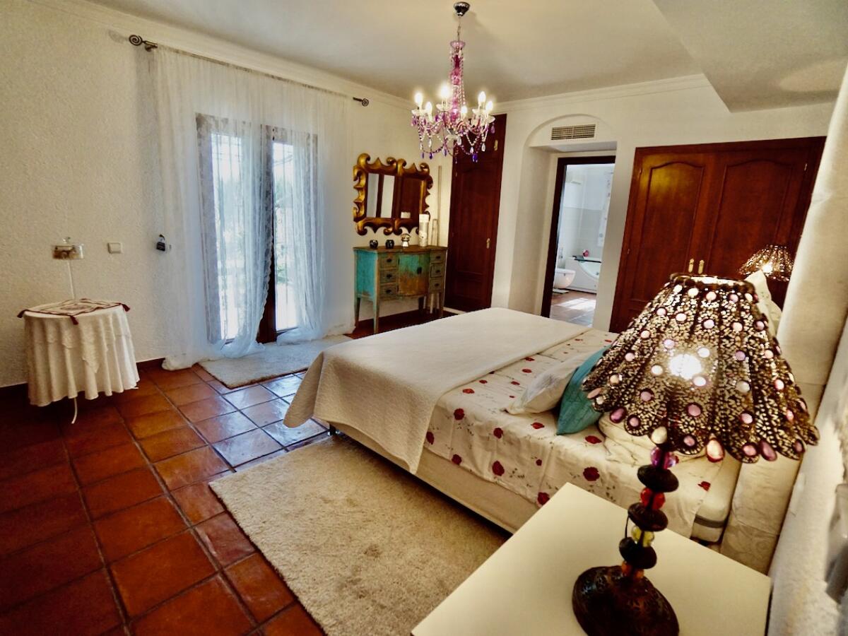 Finca 5 Bedrooms for sale in Benissa