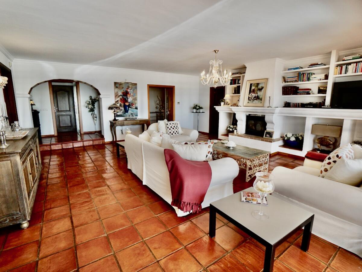 Finca 5 Bedrooms for sale in Benissa