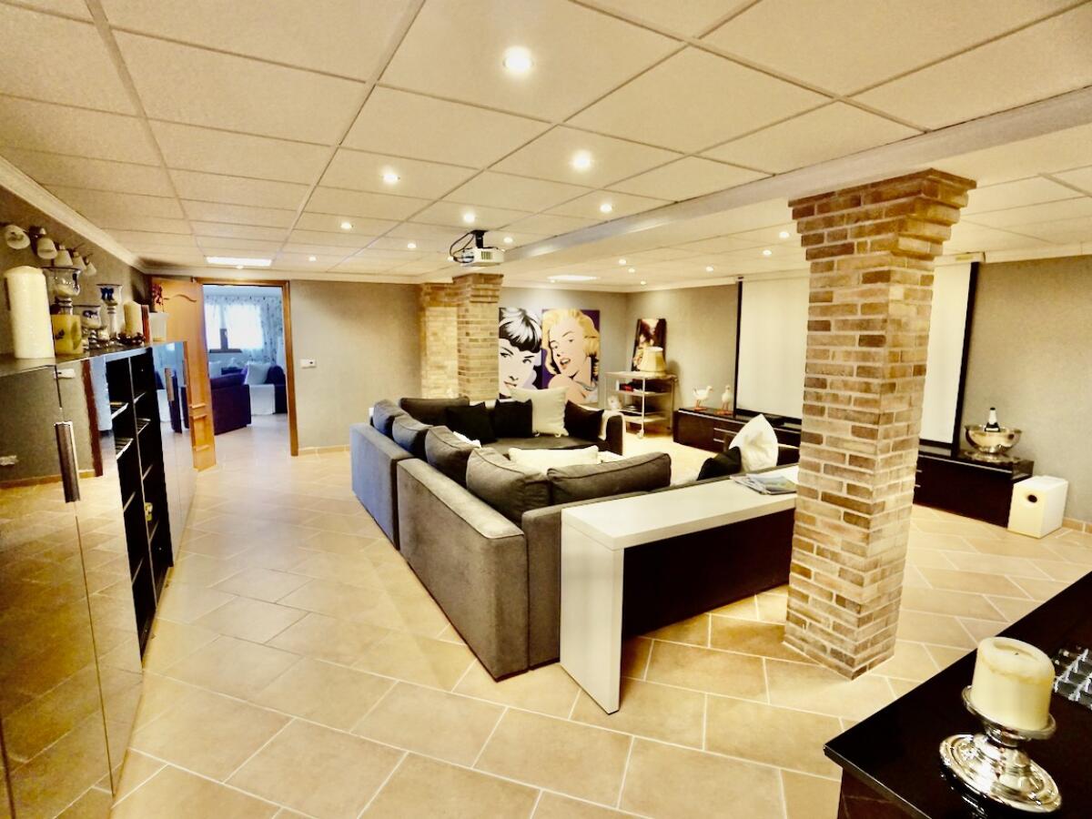 Finca 5 Bedrooms for sale in Benissa