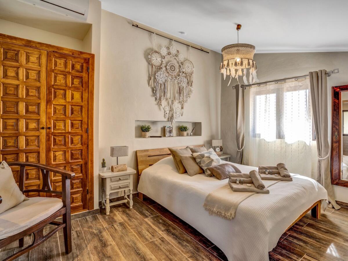Finca 7 Bedrooms for sale in Benissa Partida Llenes
