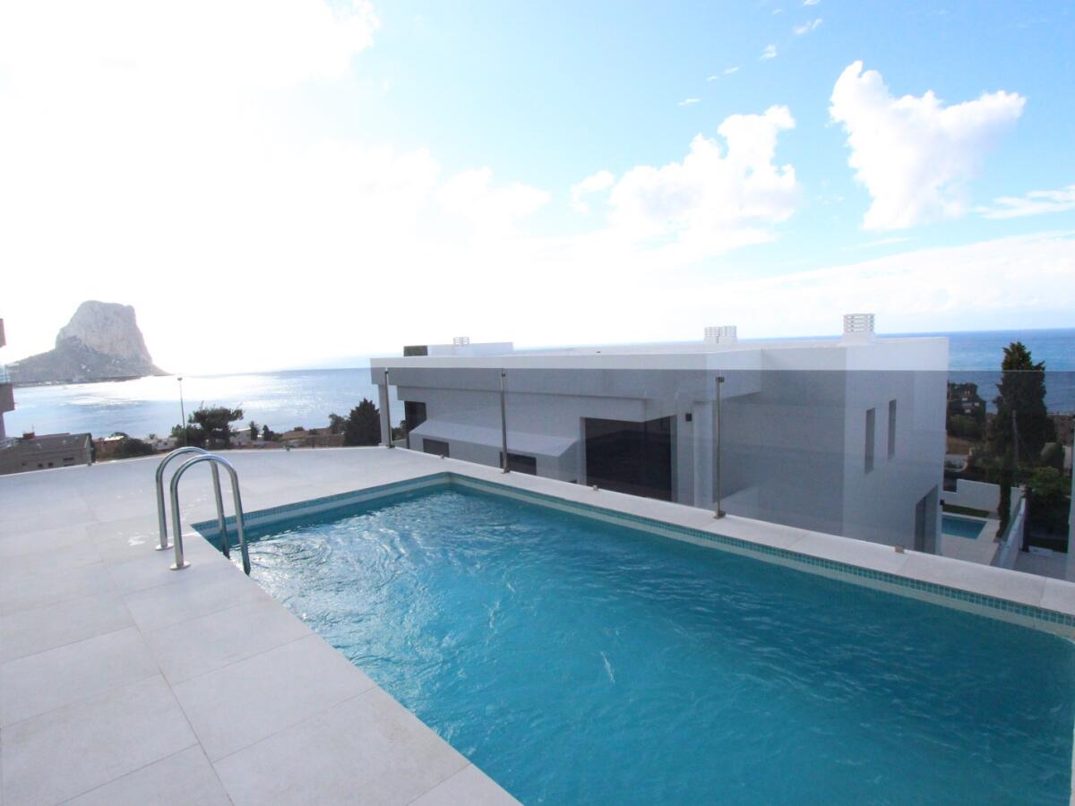 Villa 4 Bedrooms for sale in Calpe