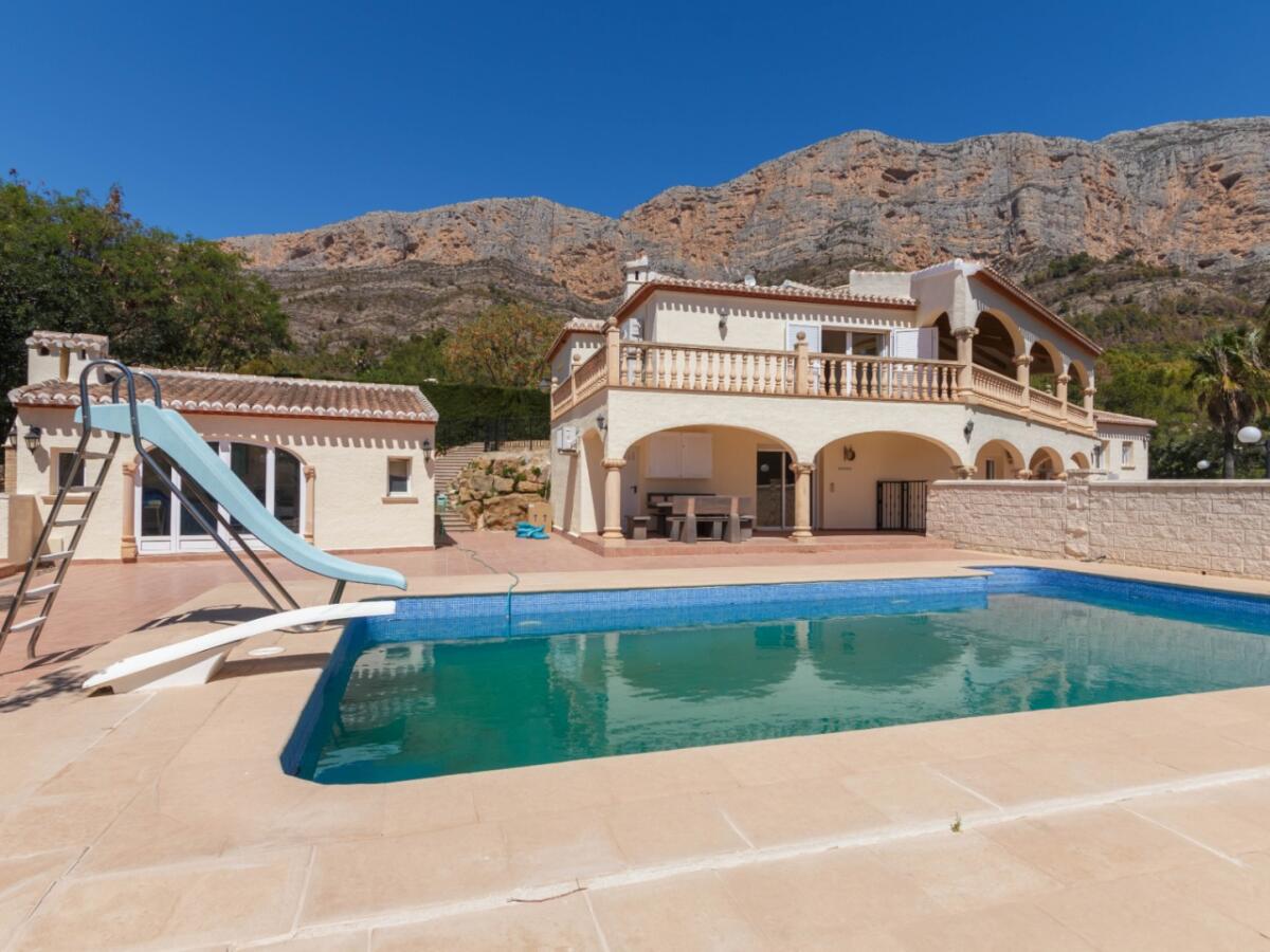 Villa 4 Bedrooms for sale in Javea Montgó