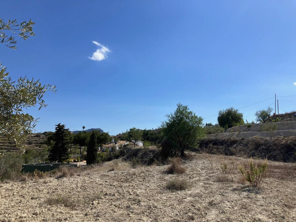 Plot for sale in Benissa