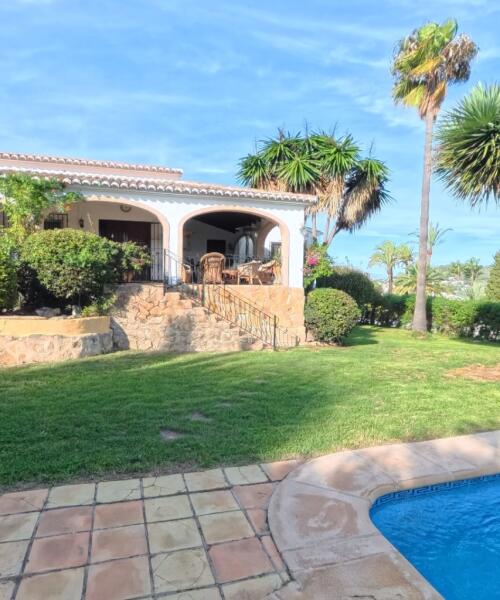 Spacious and Charming Villa in Prime Location Near Jávea Golf Club